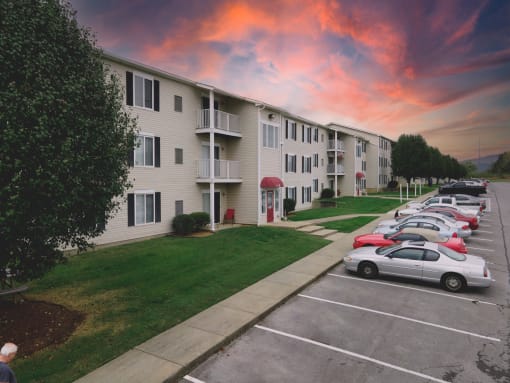 Exterior Davis Estates Apartments in Shelbyville TN