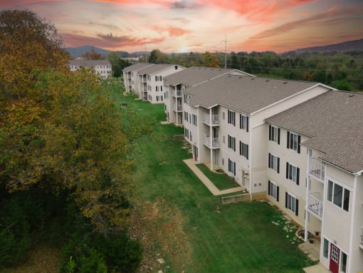 Exterior Davis Estates Apartments in Shelbyville TN