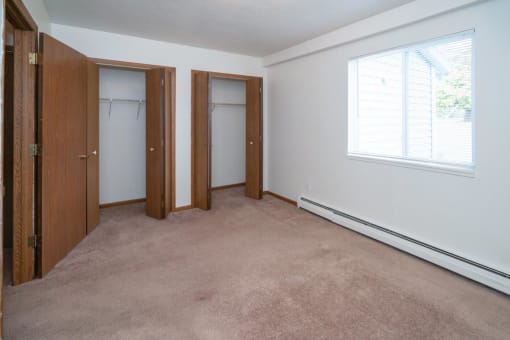 360 W. Woodlawn Ave, Hastings, MI 49058