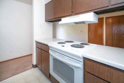 360 W. Woodlawn Ave, Hastings, MI 49058