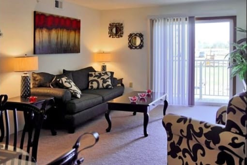 Living Room at Loomis Estates in Niles MI