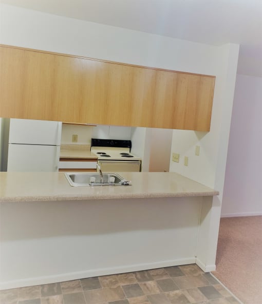 Dining area  Gateway Apartments 1844 Raleigh Ave Lapeer, MI 48446