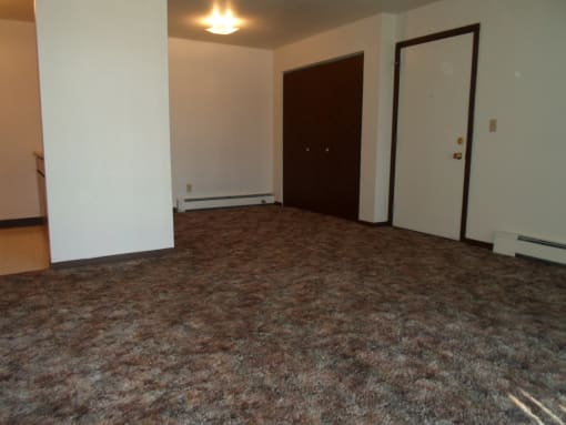 Living and Dining Areas Wawatam Apartments
311 W. Cadillac Street, Mackinaw City, MI 49701
