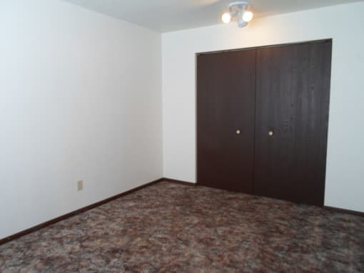 Dining Room Wawatam Apartments
311 W. Cadillac Street, Mackinaw City, MI 49701