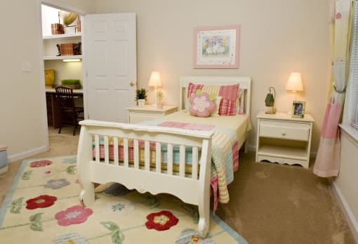 Walton Reserve Apartment Home Bedroom