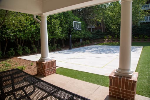 Walton Reserve Apartment Homes Sport Court