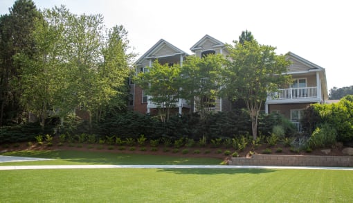 Walton Reserve Apartment Homes Greenspace