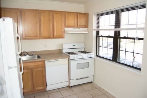 Fully Equipped Kitchen at Brookwood at Islip, Islip, 11751