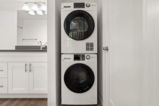 Washer and Dryer at Woodland Trio Apartments, North Hollywood