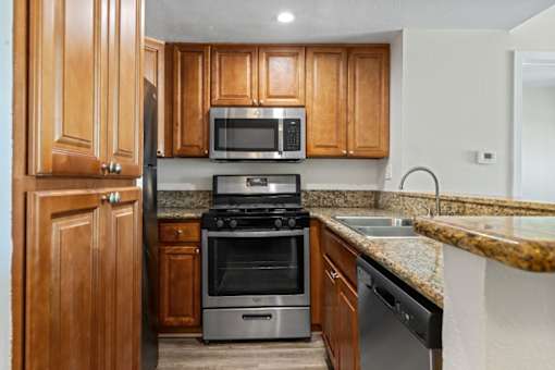 Fully Equipped Kitchen at Woodland Trio Apartments, California, 91601