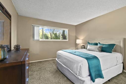 Pet-Friendly Apartments in Mar Vista CA - Vista - Jones & Jones - Bedroom with Plush Carpeting