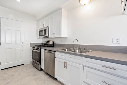 Upgraded Kitchen Countertops and Appliances