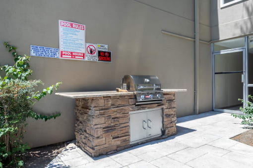 Apartments for Rent in Sherman Oaks CA - Krystal Terrace - Grill Area