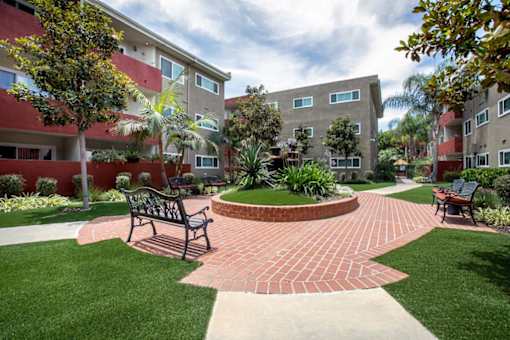 Beautiful Courtyard Seating at Lombardi Apartments, Woodland Hills, CA