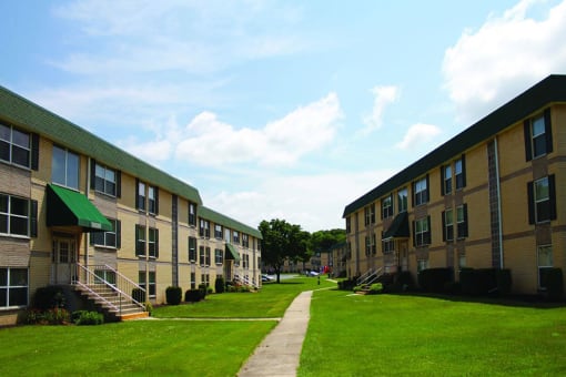 Whisperwood Apartments