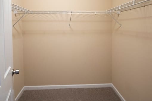 Brooks Edge Apartments