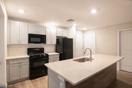 Commerce Park Apartments