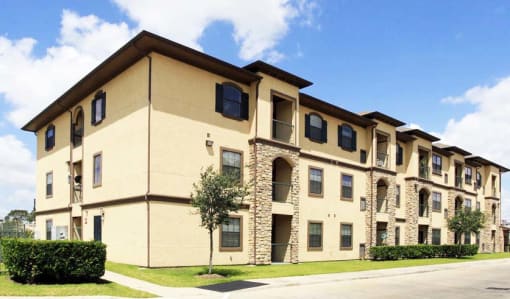 Building Exterior at The Life at Sterling Woods, Texas