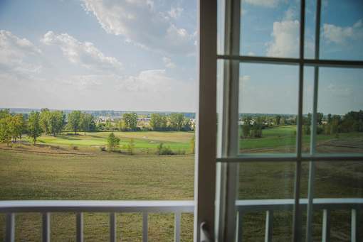 Screened Balcony at Abbey Ridge Apartment Homes, Michigan, 48371