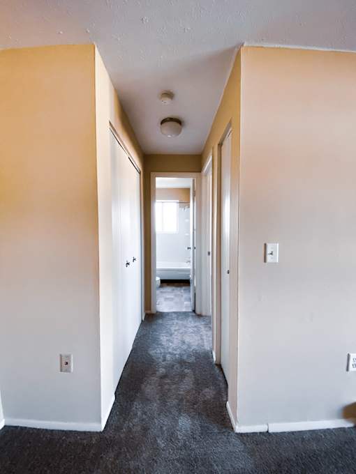 1 Bedroom Hallway