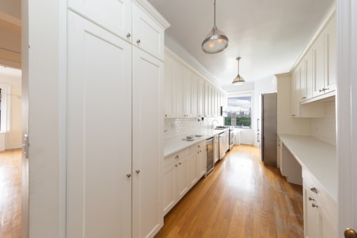 Parallel Kitchen