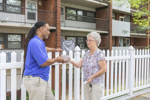 CM and Resident