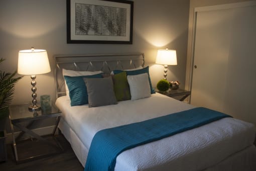 a bedroom with a bed in a room at The Crossings at Redlands, Redlands