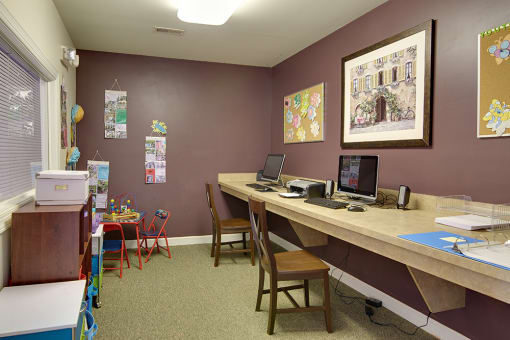 Work Space at Ridgecrest Apartments, Bristol