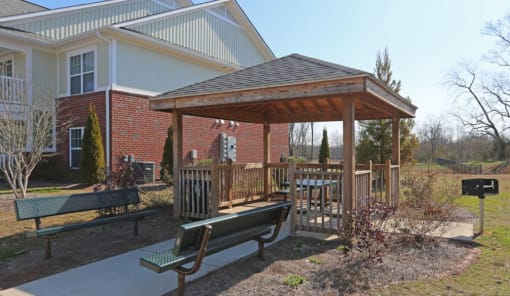 Outdoor Seating and Grilling