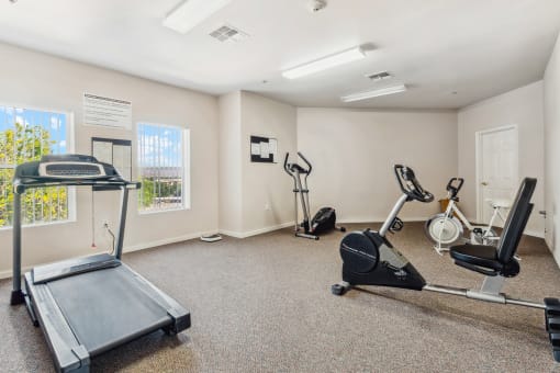 Fitness Center at Somerset Village in Kingman Arizona