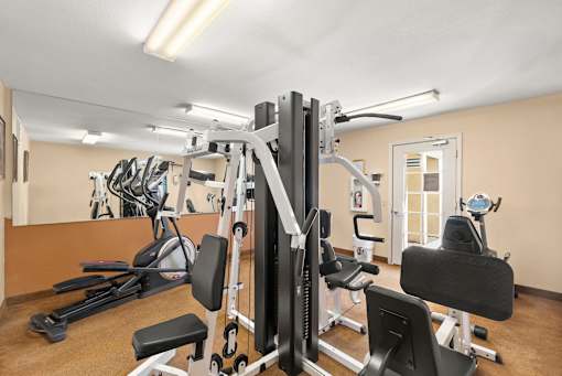 Fitness Center Silver Cliffs Apartments in Bullhead City