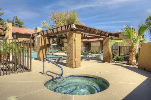 Hot tub at Avenue 8 Apartments in Mesa AZ Nov 2020