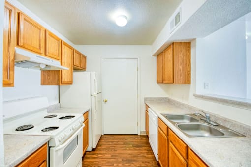 Kitchen at Four Hills Apartments in Las Cruces