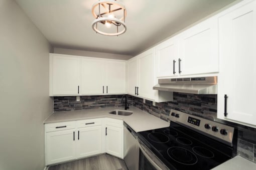 Stainless Steel Appliances at Five High, West Hartford, CT, 06119