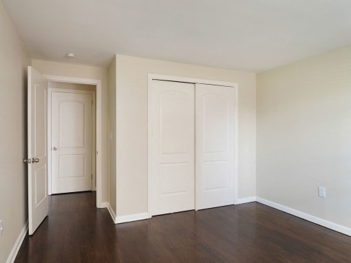 Bedroom with bathroom at The Packard, West Hartford, CT, 06119