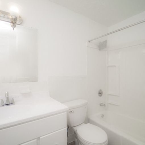 White bathroom at Woodbury, Woodbury, Connecticut