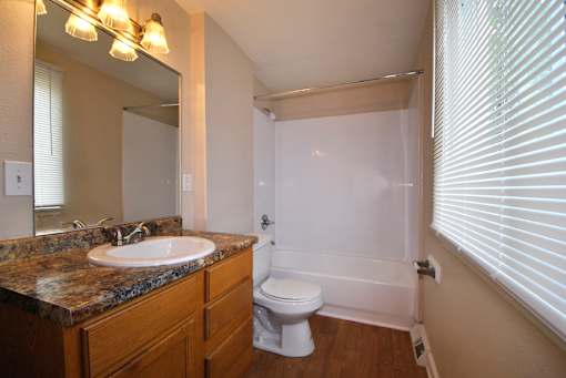 coolidge place townhomes bathroom