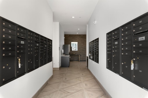 waterford bluffs apartments mail room