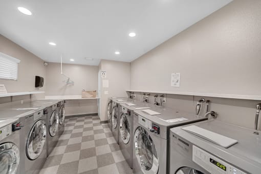 Heritage Plaza Apartment Homes Laundry Facilities