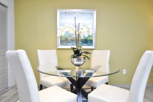 Dining Room at The Metropolitan, Lexington, KY, 40517