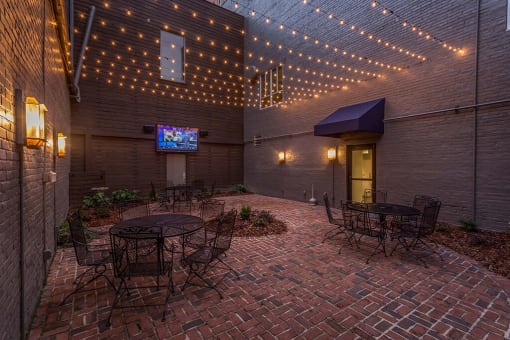 Outdoor Entertainment Lounge at The Tower Apartments, Tuscaloosa