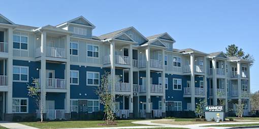 Apartment complex with the name "Annex" on the front.