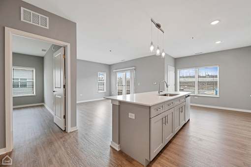 Spacious Kitchen Lincoln Station Rowhomes
