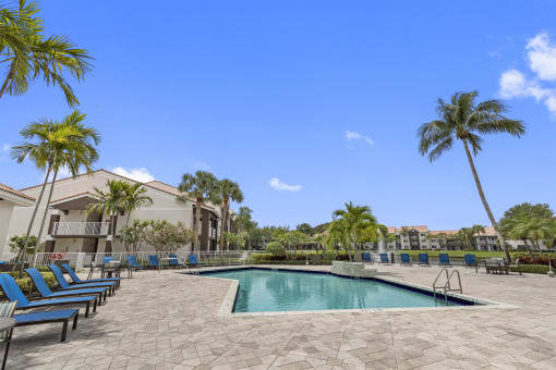 the swimming pool at the resort at longboat key club