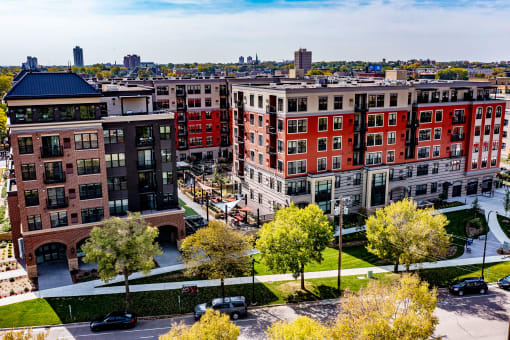 Gatsby apartments outdoor view, apartments for rent minneapolis, Dean Weidner Foundation