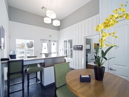 Leasing Office