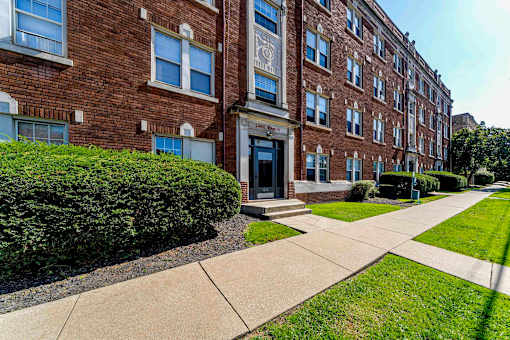 Lake Manor Exterior at Integrity Gold Coast Apartments, Cleveland, 44102