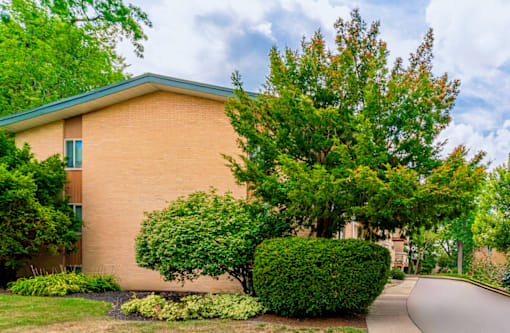 Berea Lakes Exterior at Integrity Berea Apartments, Berea, OH, 44017