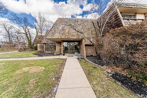 Reserve Overlook Annex by the bed and one bedroom furnished apartments