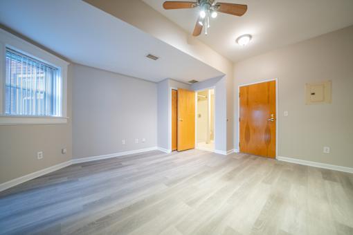 Bare Room at Tremont Terraces Apartments, Cleveland